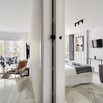 Banus - Banus, Modern, Bright And Balcony
