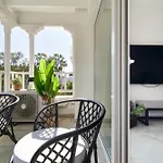 Banus - Banus, Modern, Bright And Balcony