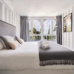 Banus - Banus, Modern, Bright And Balcony Apartment