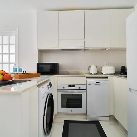 Marbella Banus Suites - Banus - Premium 1Br - 1Ba - Bright & Modern - Outdoor Balcony - Pool - Opposite The Hard Rock Hotel - Walk To Puerto Banus, Beach & El Corte Ing Luxury Shopping Marbella
