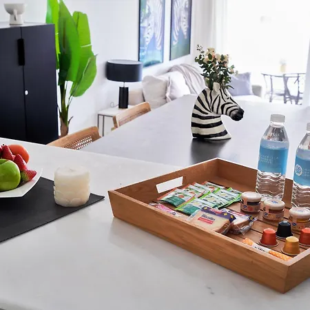 Marbella Banus Suites - Banus - Premium 1Br - 1Ba - Bright & Modern - Outdoor Balcony - Pool - Opposite The Hard Rock Hotel - Walk To Puerto Banus, Beach & El Corte Ing Luxury Shopping