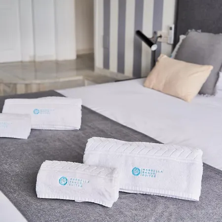 Banus - Banus, Modern, Bright And Balcony Apartment *