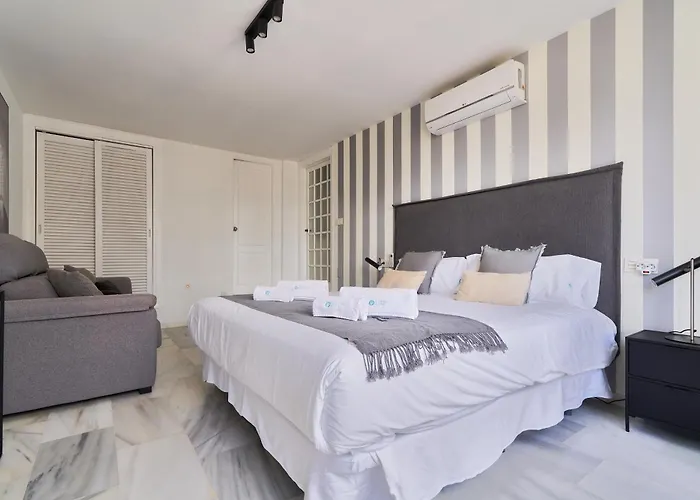 Apartament Banus - Banus, Modern, Bright And Balcony *