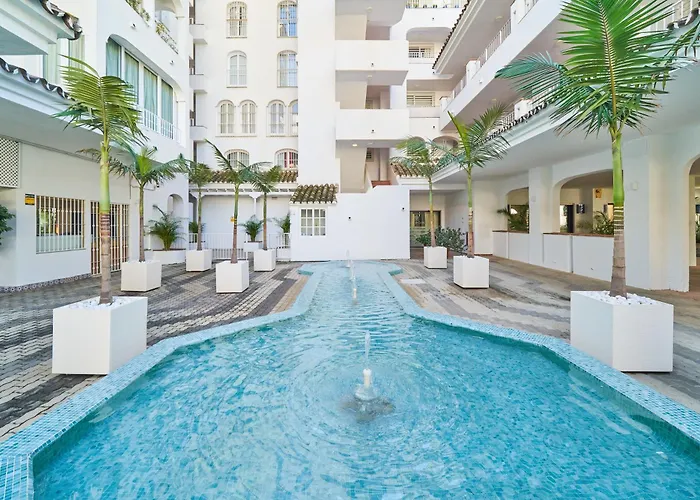 Apartament Banus - Banus, Modern, Bright And Balcony *