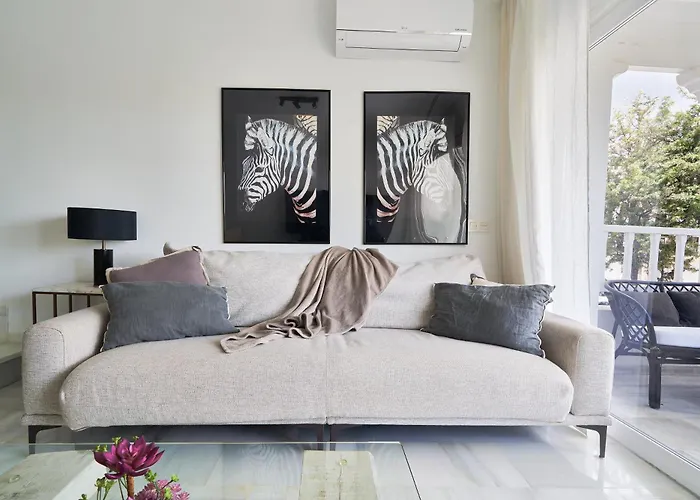 Апартаменты Banus - Banus, Modern, Bright And Balcony