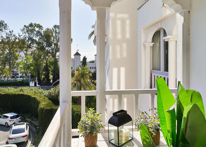 Banus - Banus, Modern, Bright And Balcony Apartament *
