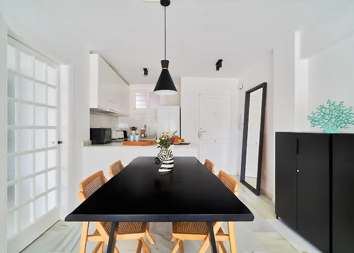 Apartament Banus - Banus, Modern, Bright And Balcony *