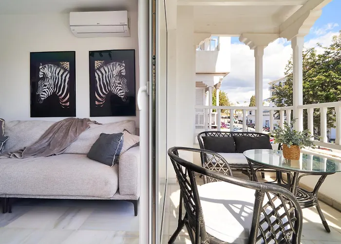 Banus - Banus, Modern, Bright&balcony