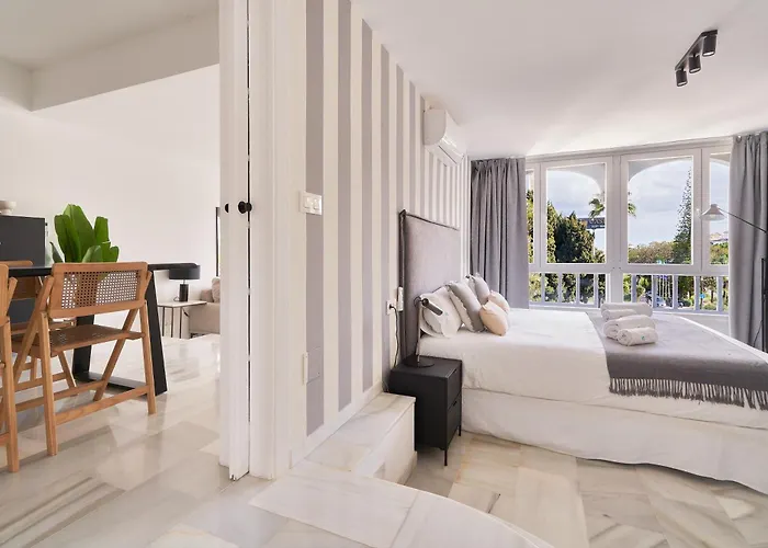Banus - Banus, Modern, Bright And Balcony * Marbellac
